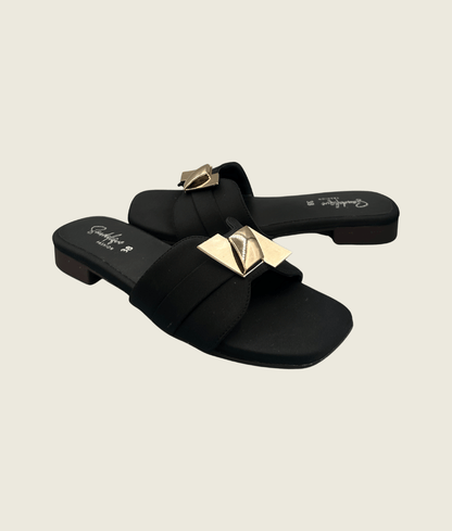 LuxeCharm Pyramid Flats - FT1005